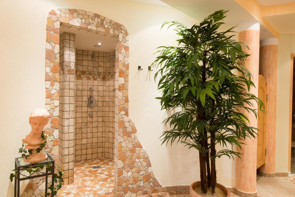 Garni Mathonerhof Hotel Ишгъл Екстериор снимка
