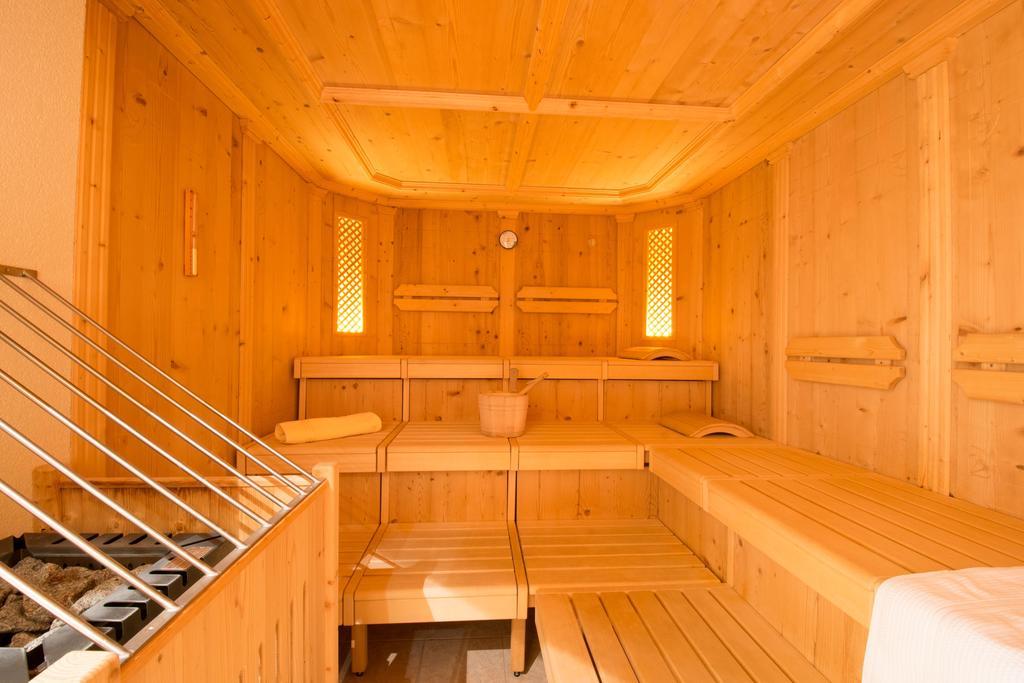 Garni Mathonerhof Hotel Ишгъл Екстериор снимка