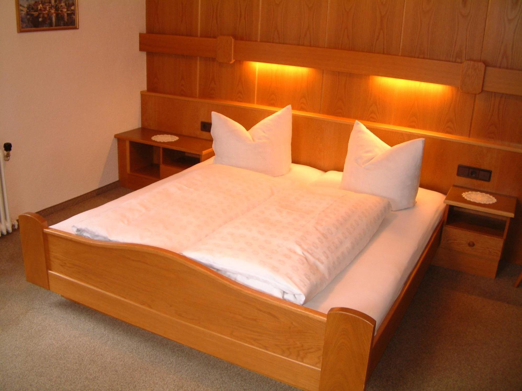 Garni Mathonerhof Hotel Ишгъл Екстериор снимка