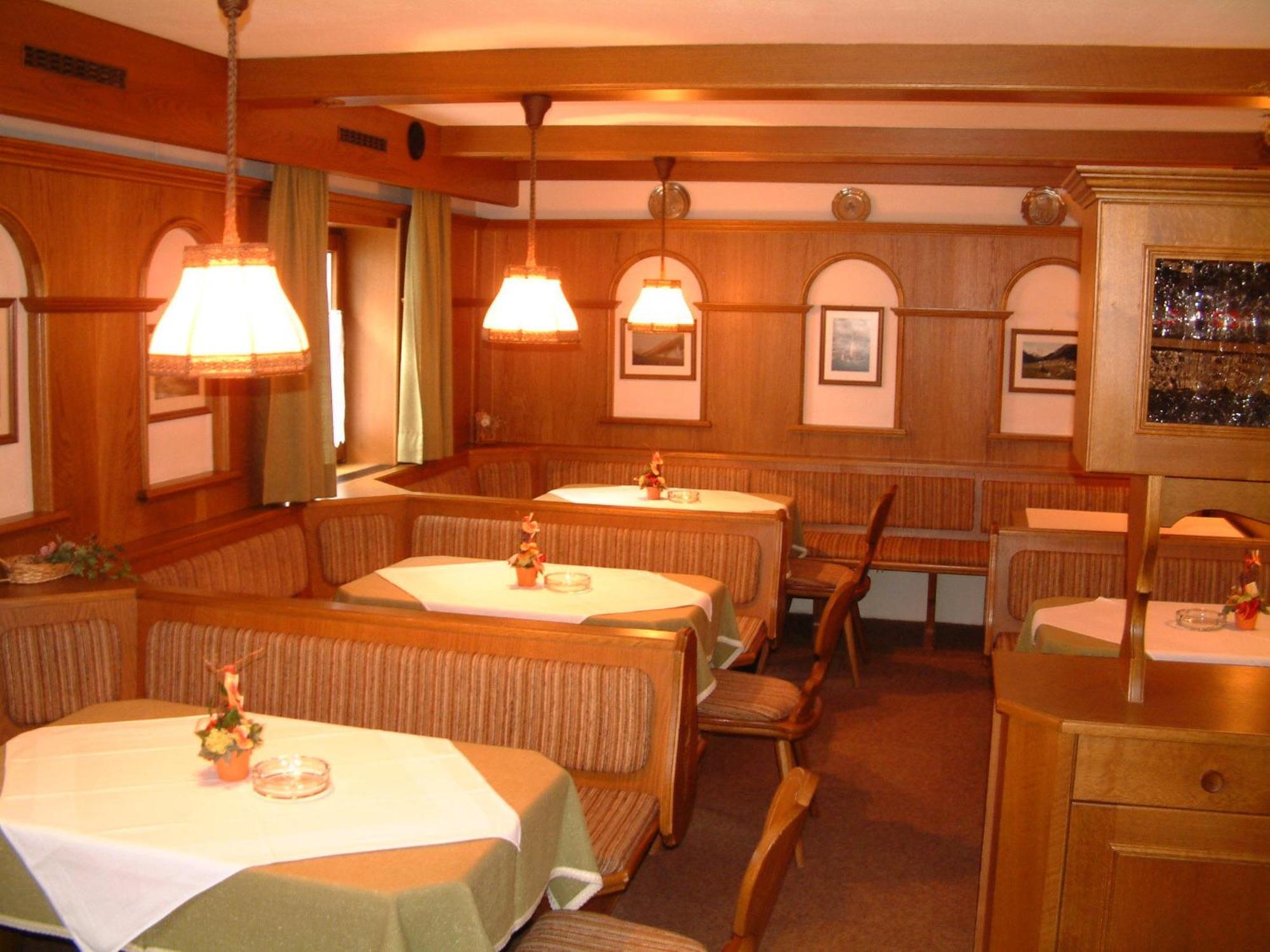Garni Mathonerhof Hotel Ишгъл Екстериор снимка