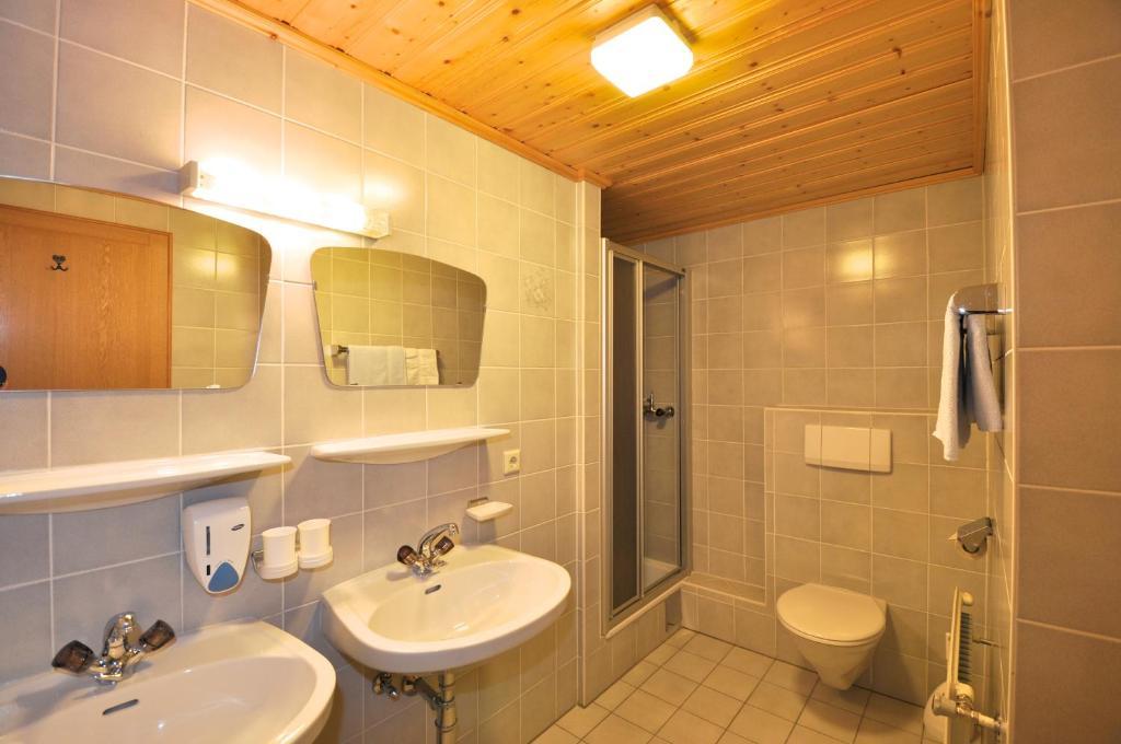 Garni Mathonerhof Hotel Ишгъл Стая снимка